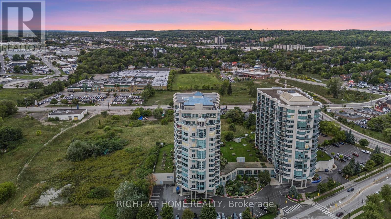 401 - 2 Toronto Street, Barrie, Ontario  L4N 9R2 - Photo 2 - S11938747