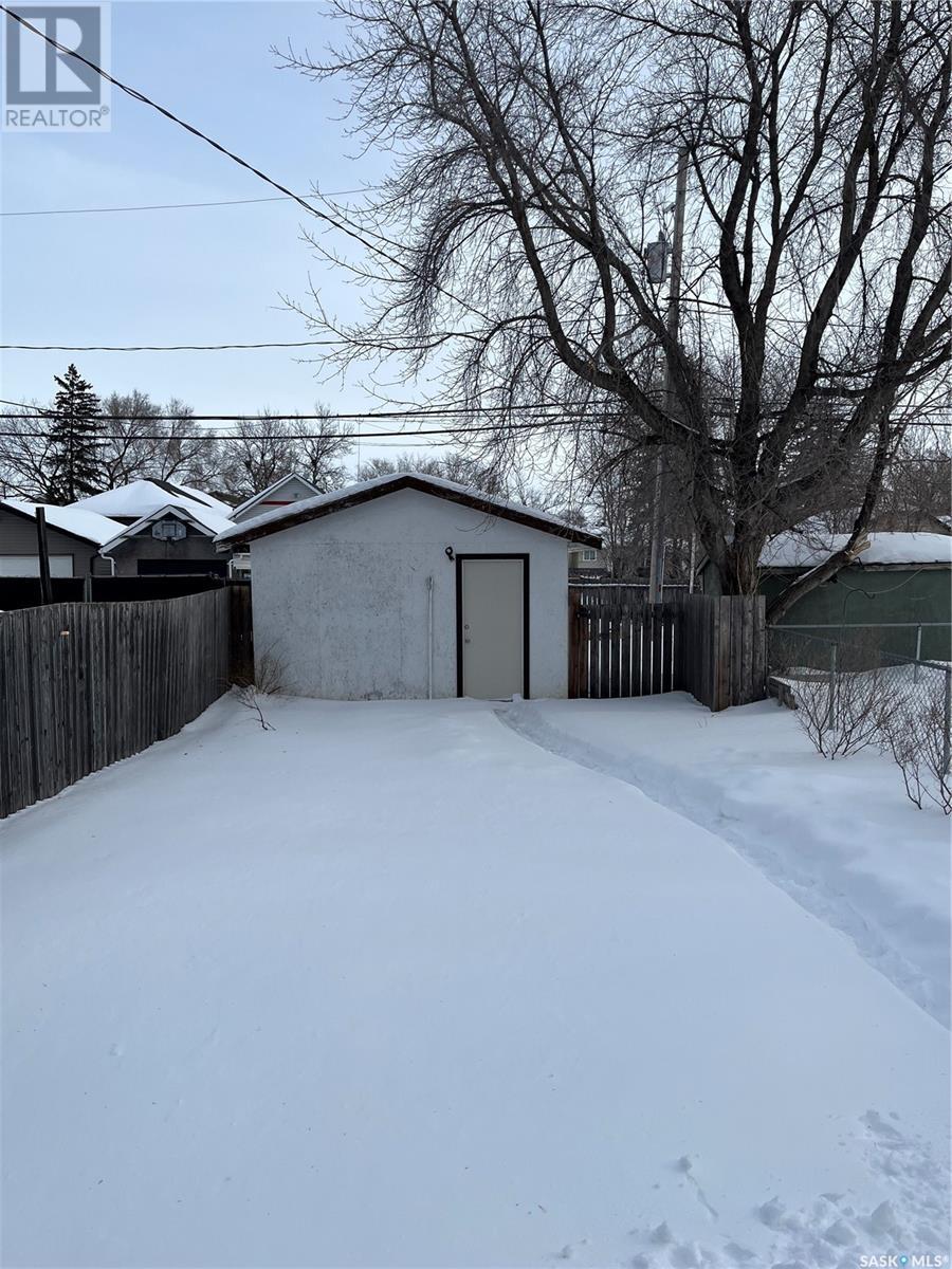 2055 Atkinson Street, Regina, Saskatchewan  S4N 3W8 - Photo 21 - SK993334