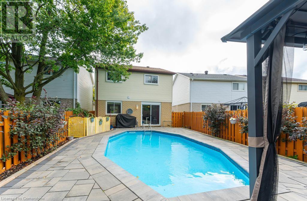 2323 Glastonbury Road, Burlington, Ontario  L7P 4L7 - Photo 15 - 40693054