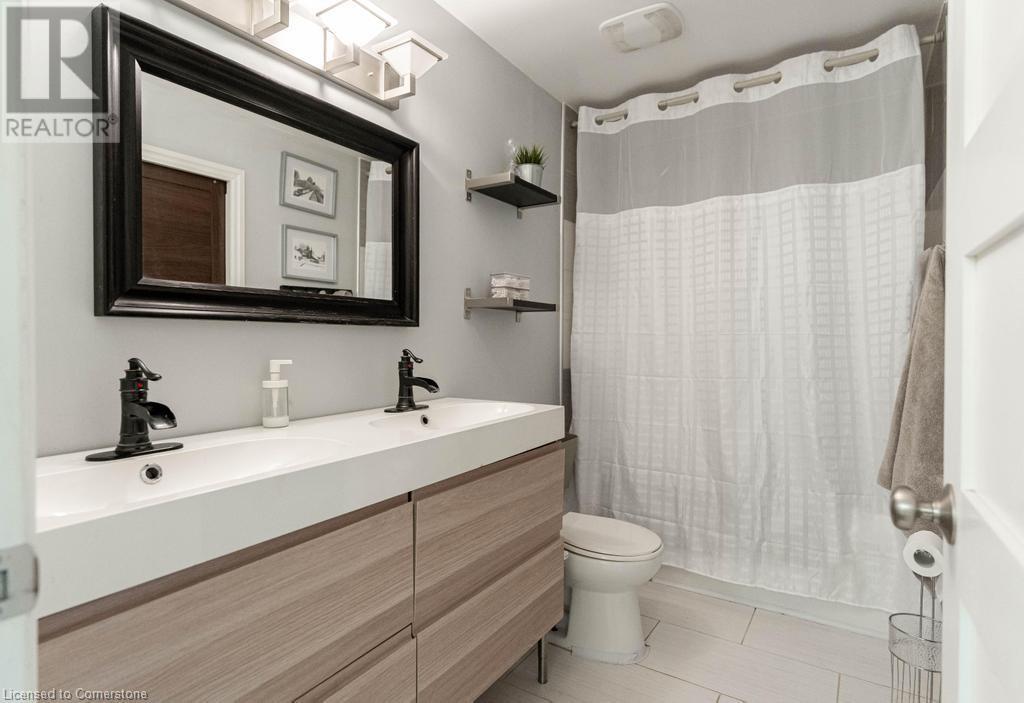 2323 Glastonbury Road, Burlington, Ontario  L7P 4L7 - Photo 19 - 40693054