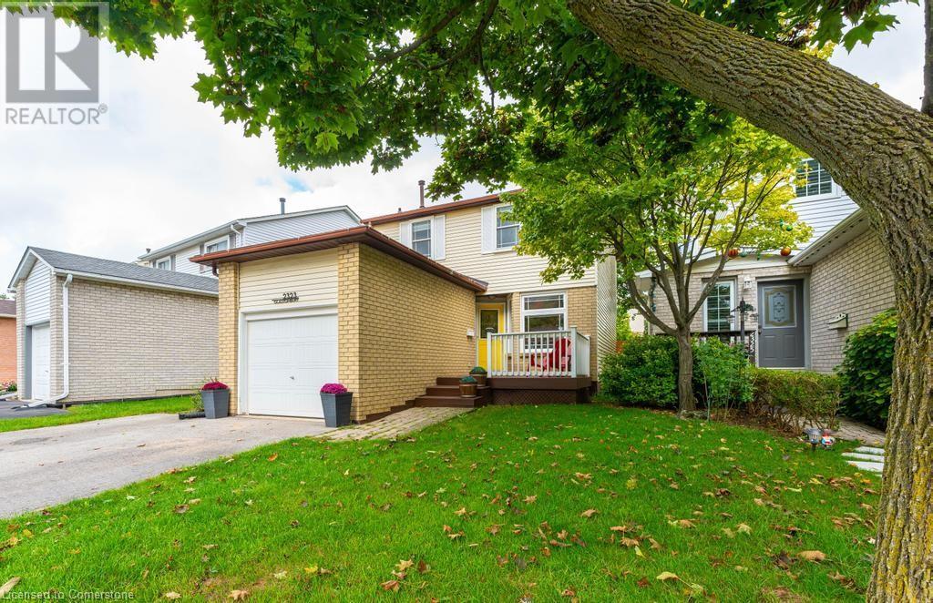 2323 Glastonbury Road, Burlington, Ontario  L7P 4L7 - Photo 2 - 40693054