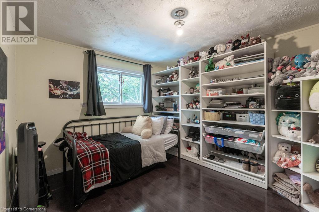 2323 Glastonbury Road, Burlington, Ontario  L7P 4L7 - Photo 22 - 40693054