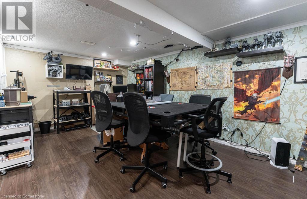 2323 Glastonbury Road, Burlington, Ontario  L7P 4L7 - Photo 24 - 40693054