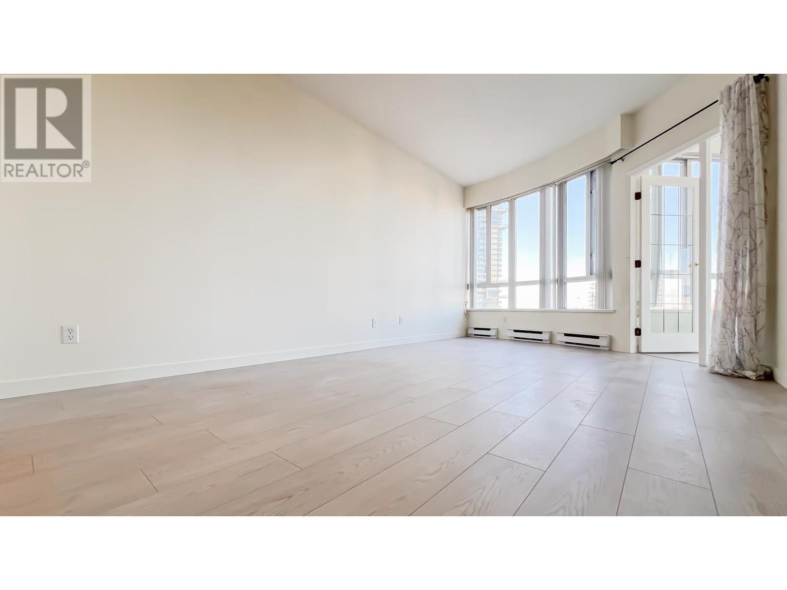 Listing Picture 15 of 36 : 1903 6220 MCKAY AVENUE, Burnaby / 本拿比 - 魯藝地產 Yvonne Lu Group - MLS Medallion Club Member