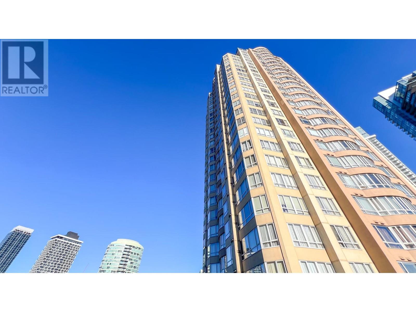 1903 6220 MCKAY AVENUE, burnaby, British Columbia