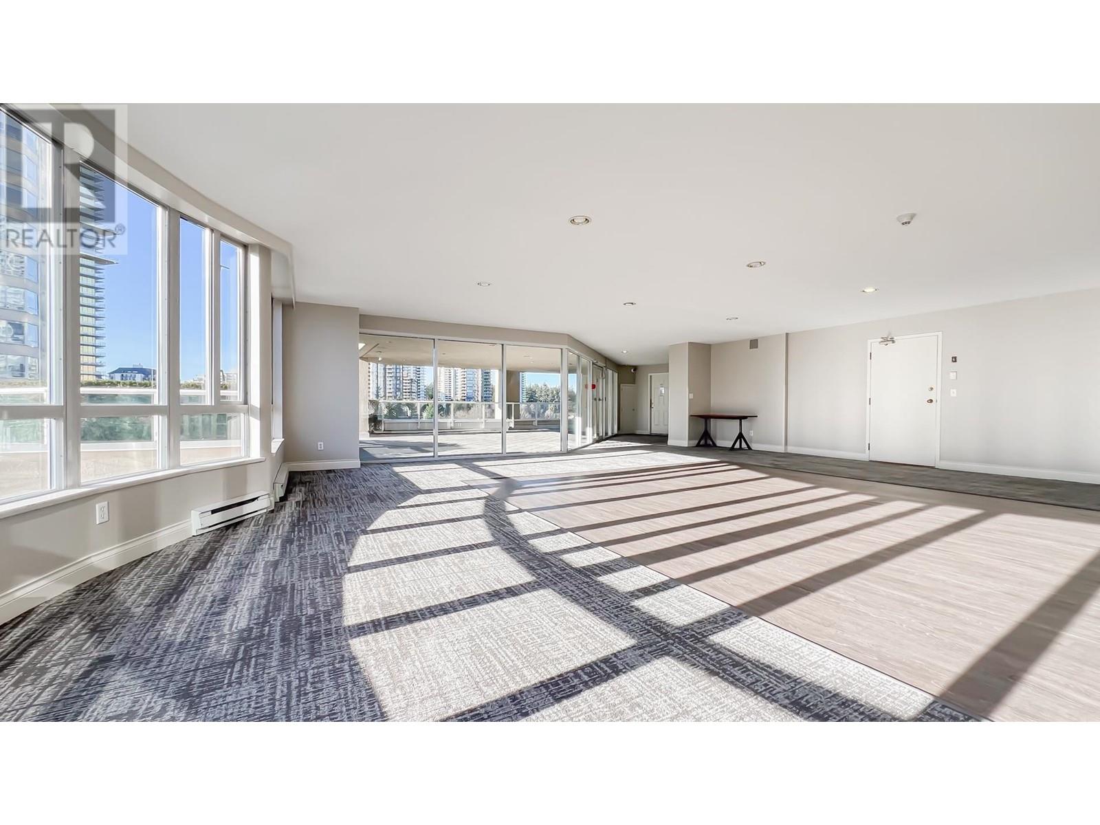 Listing Picture 29 of 36 : 1903 6220 MCKAY AVENUE, Burnaby / 本拿比 - 魯藝地產 Yvonne Lu Group - MLS Medallion Club Member
