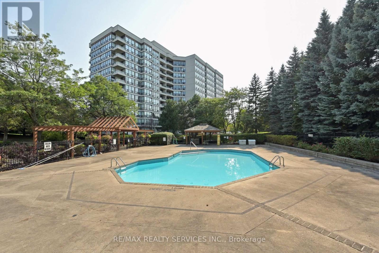 Property at #1210 - 10 LAURELCREST STREET image 2