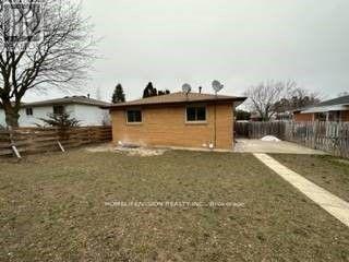 B - 23 Markwood Drive, Kitchener, Ontario  N2M 2H3 - Photo 16 - X11938848