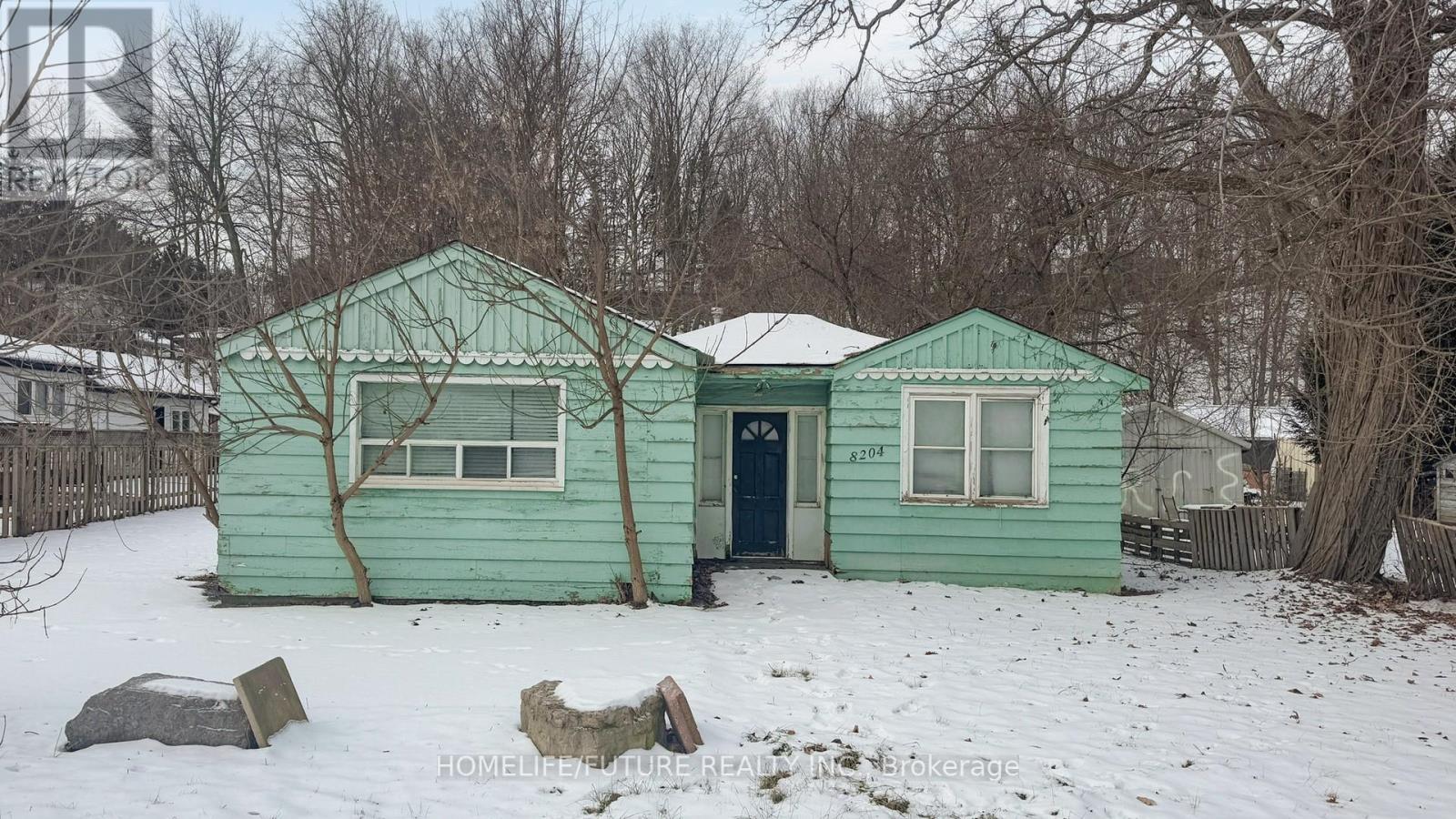Property at 8204 ISLINGTON AVENUE image 4