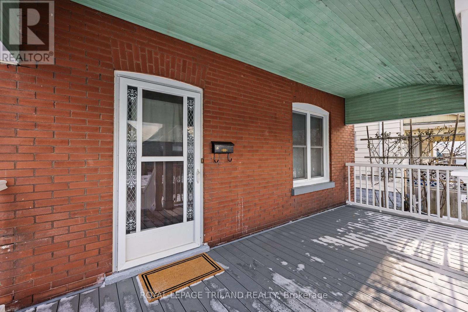 Photo 4 of 36 for 57 Manitoba Street
