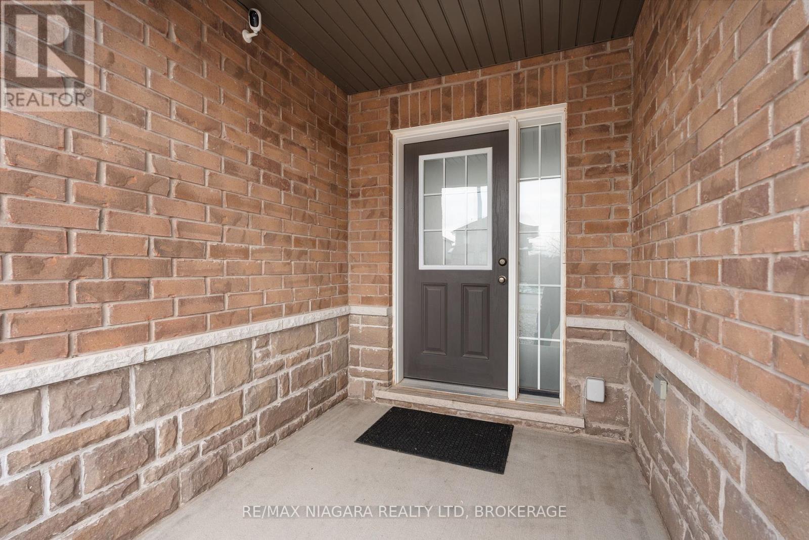 5788 Osprey Avenue, Niagara Falls, Ontario  L2H 0G2 - Photo 2 - X11939133