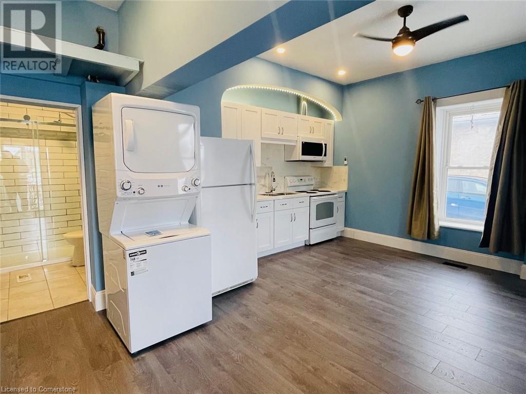 Property at 354 DUNDAS Street N image 4