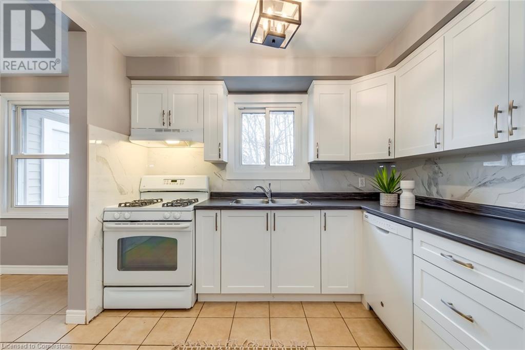 8110 Chippewa Road E, Mount Hope, Ontario  L0R 1W0 - Photo 21 - 40692700
