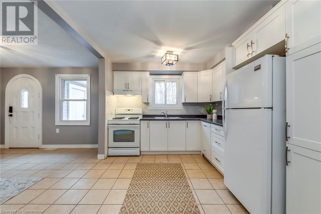 8110 Chippewa Road E, Mount Hope, Ontario  L0R 1W0 - Photo 20 - 40692700