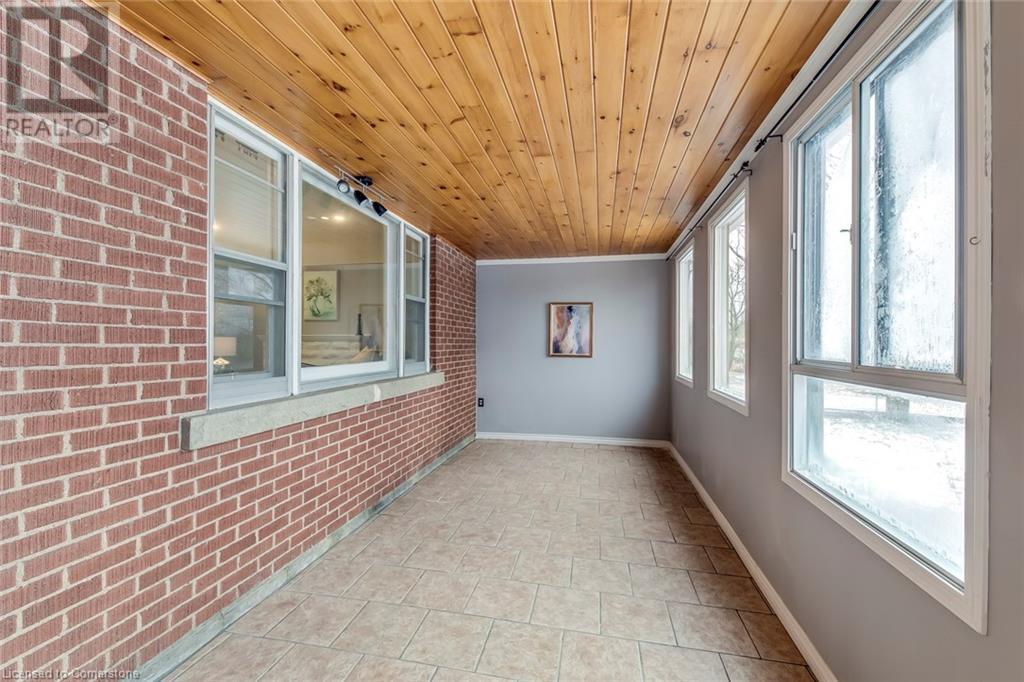 8110 Chippewa Road E, Mount Hope, Ontario  L0R 1W0 - Photo 4 - 40692700