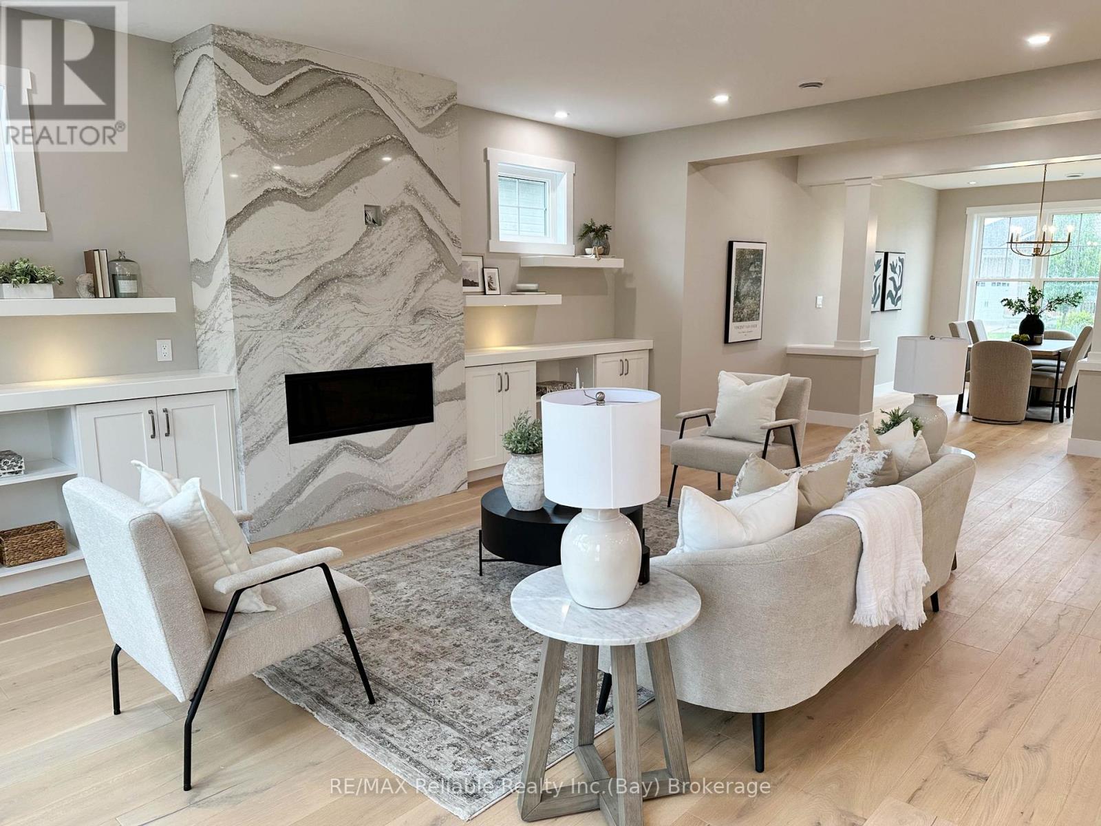 Photo 13 of 48 for 8 Thimbleweed Drive