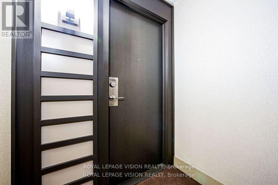 1906 - 181 Wynford Drive, Toronto, Ontario  M3C 0C6 - Photo 6 - C11939392