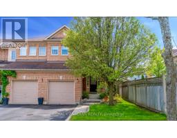 17 PRESLEY CRESCENT, whitby (williamsburg), Ontario