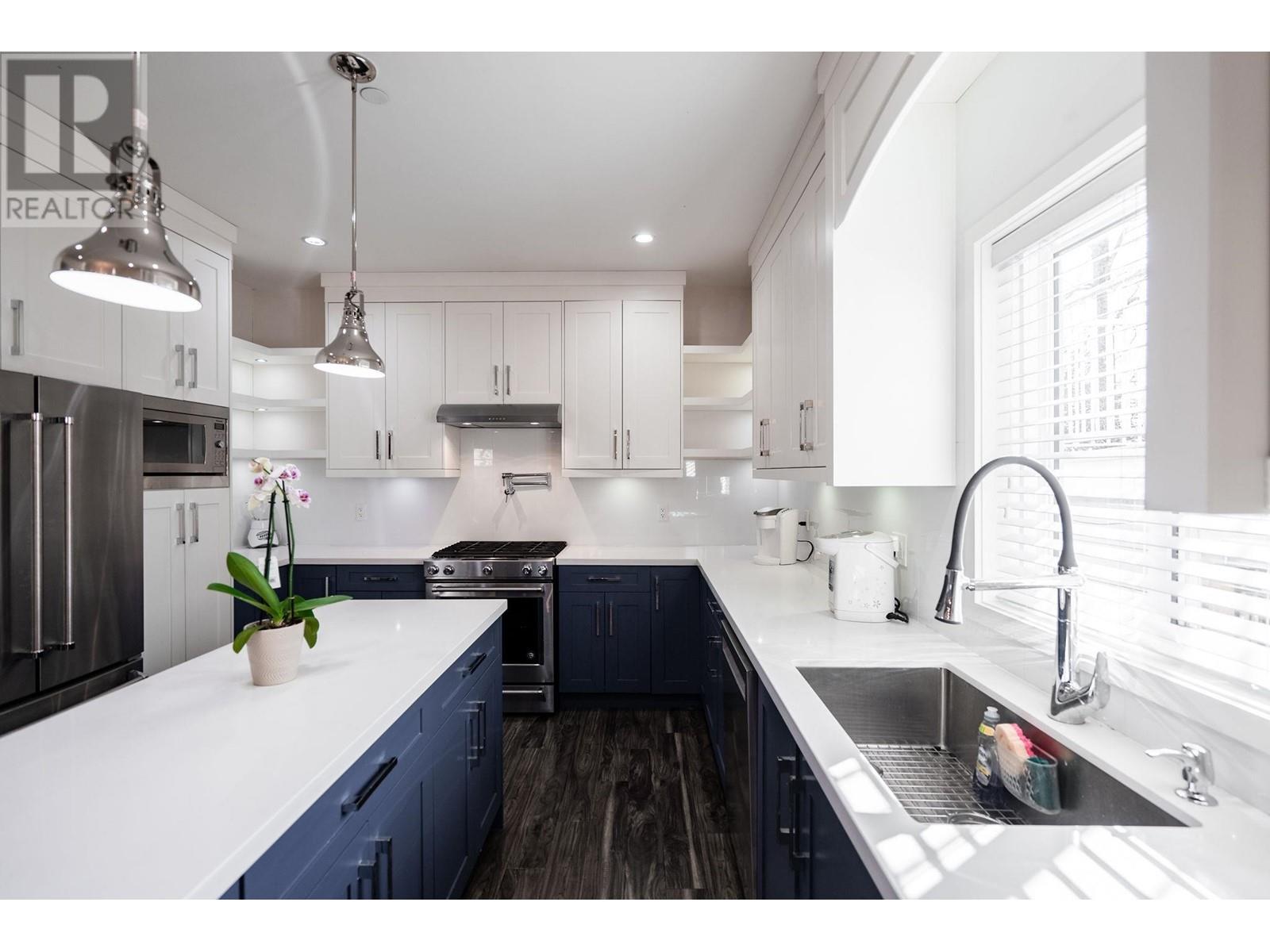 1 1408 Sixth Avenue, New Westminster, British Columbia  V3M 2C6 - Photo 8 - R2955239