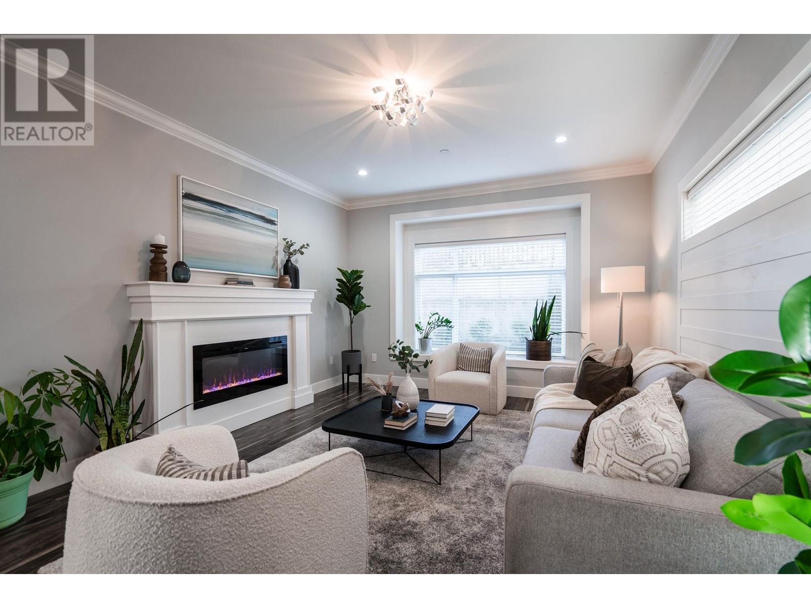 1 1408 Sixth Avenue, New Westminster, British Columbia  V3M 2C6 - Photo 1 - R2955239