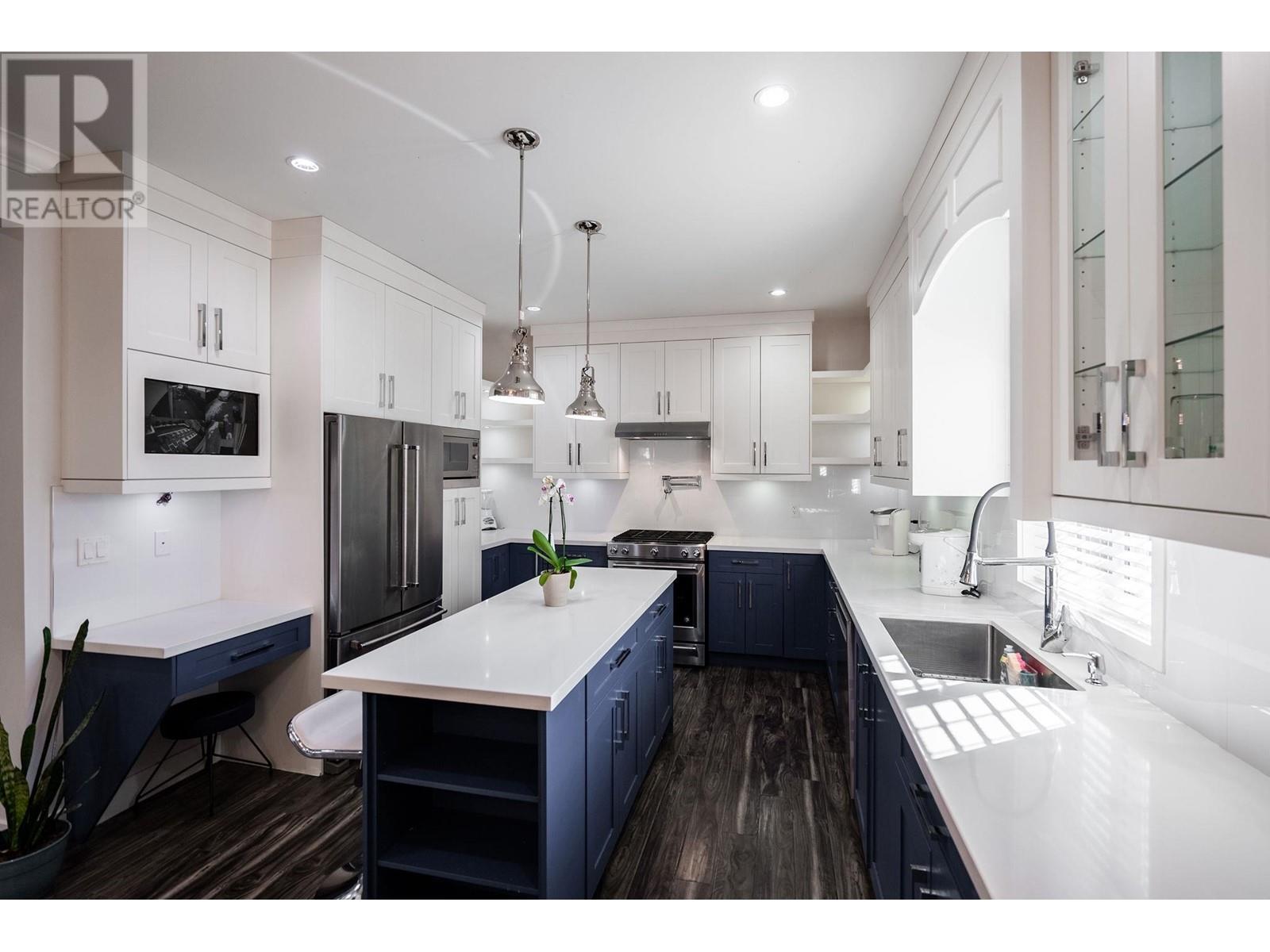 1 1408 Sixth Avenue, New Westminster, British Columbia  V3M 2C6 - Photo 5 - R2955239