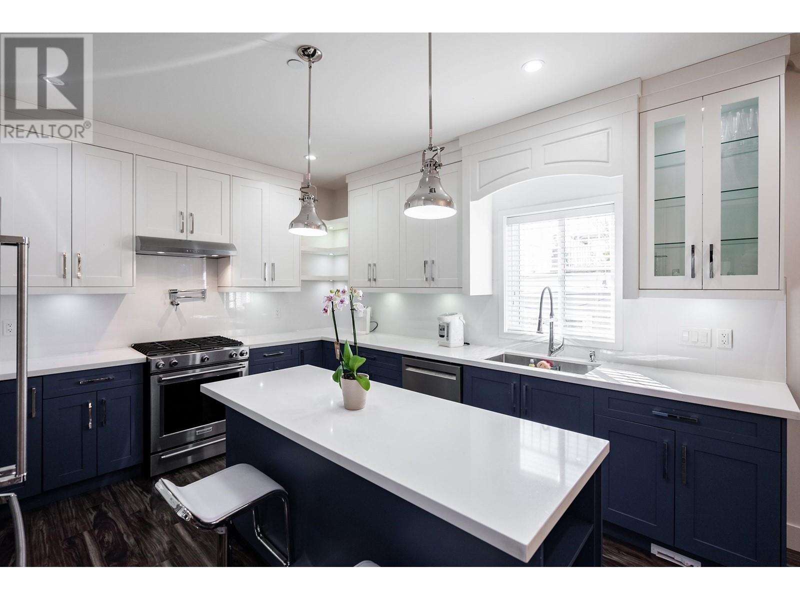 1 1408 Sixth Avenue, New Westminster, British Columbia  V3M 2C6 - Photo 10 - R2955239