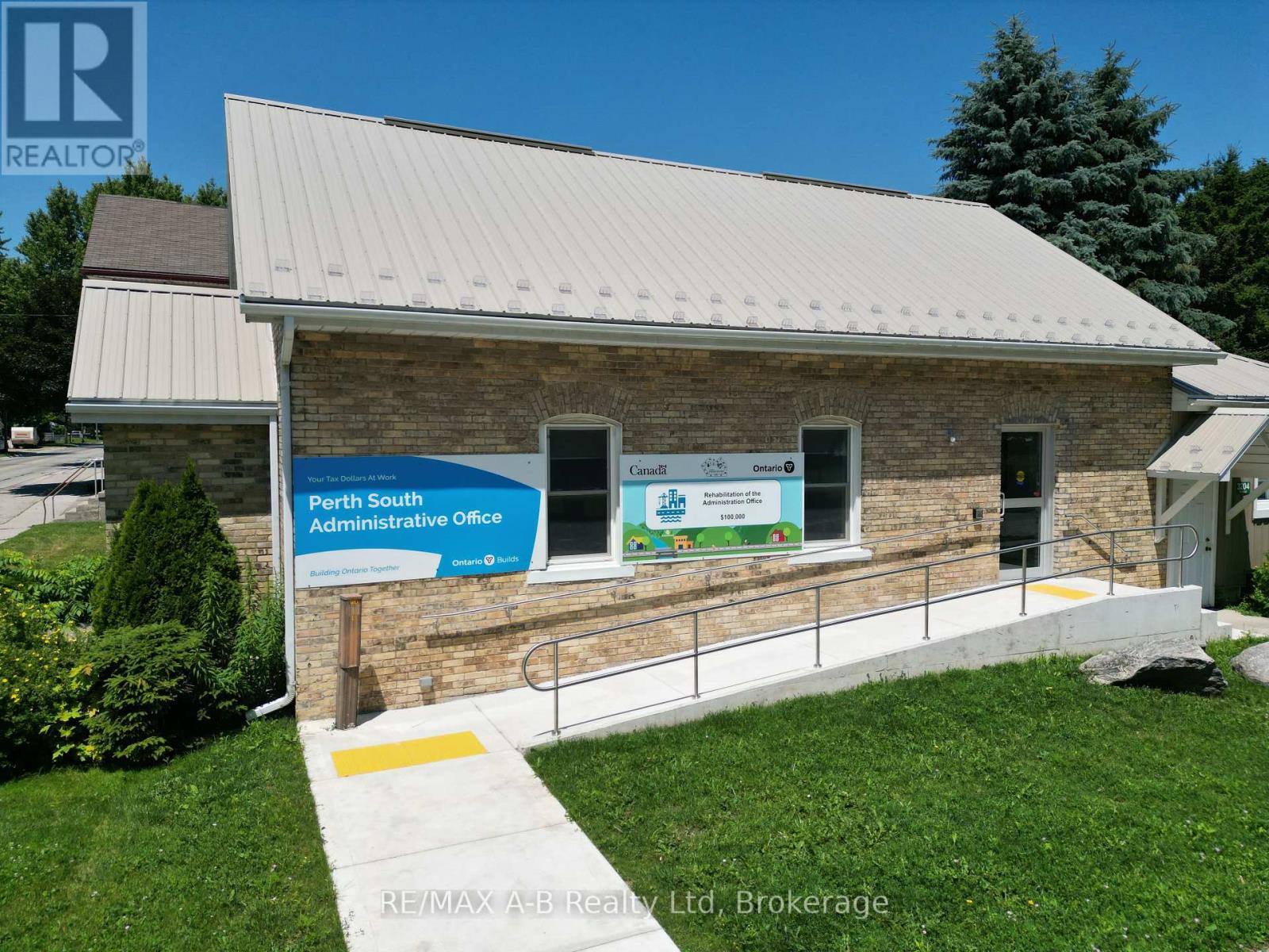 3204 Rd 122, Perth East, Ontario  N0K 1V0 - Photo 2 - X11939529