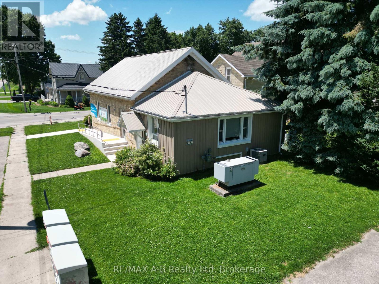 3204 Rd 122, Perth East, Ontario  N0K 1V0 - Photo 30 - X11939529