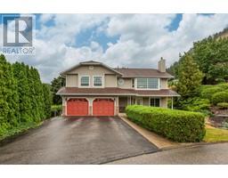 6395 Newton Court, summerland, British Columbia