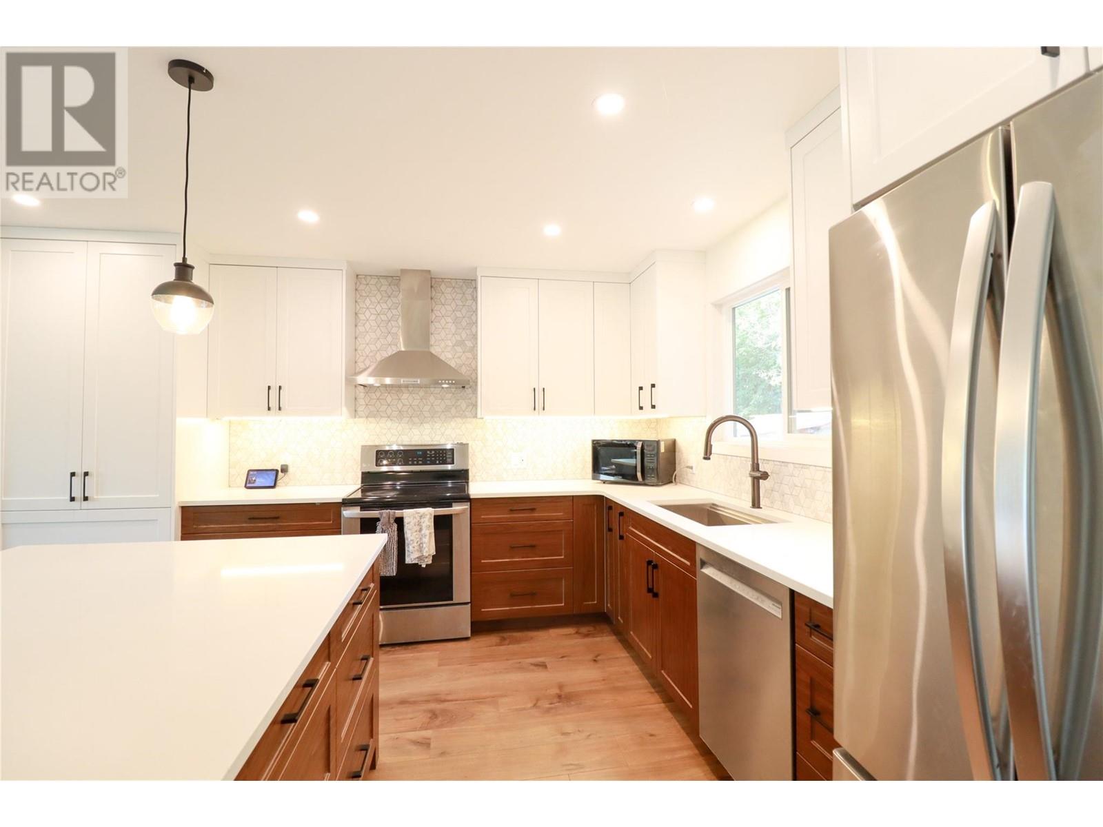 Property at 150 NESBITT Crescent image 4