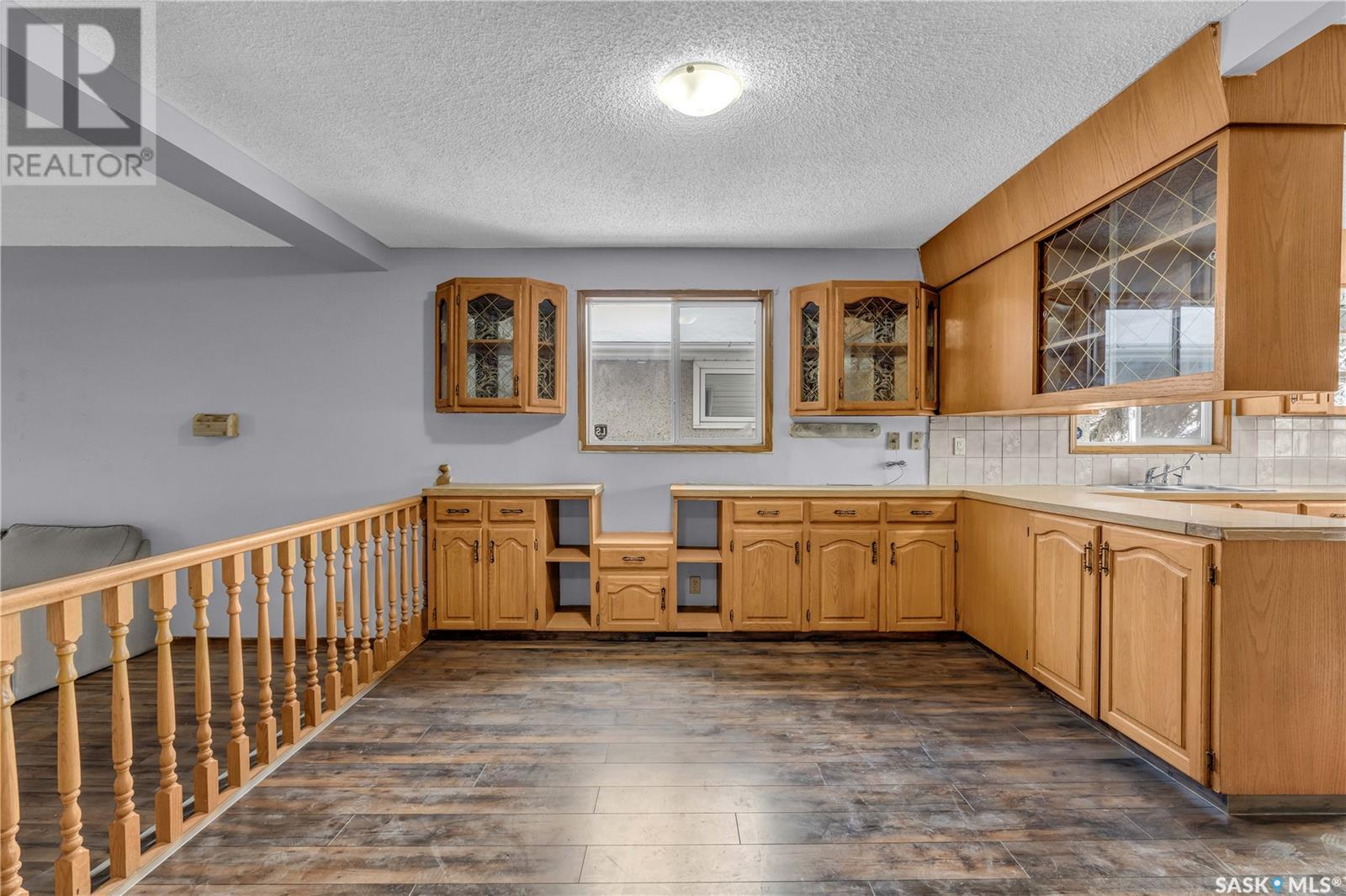 3519 6th Avenue N, Regina, Saskatchewan  S4R 0P7 - Photo 7 - SK993509