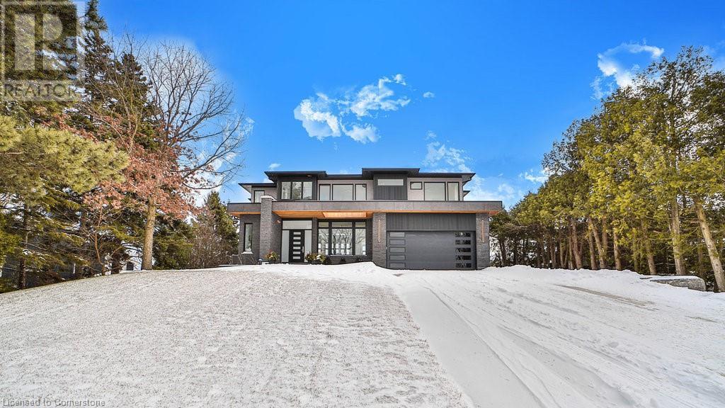 2284 SIDE 1 Road, Burlington, Ontario