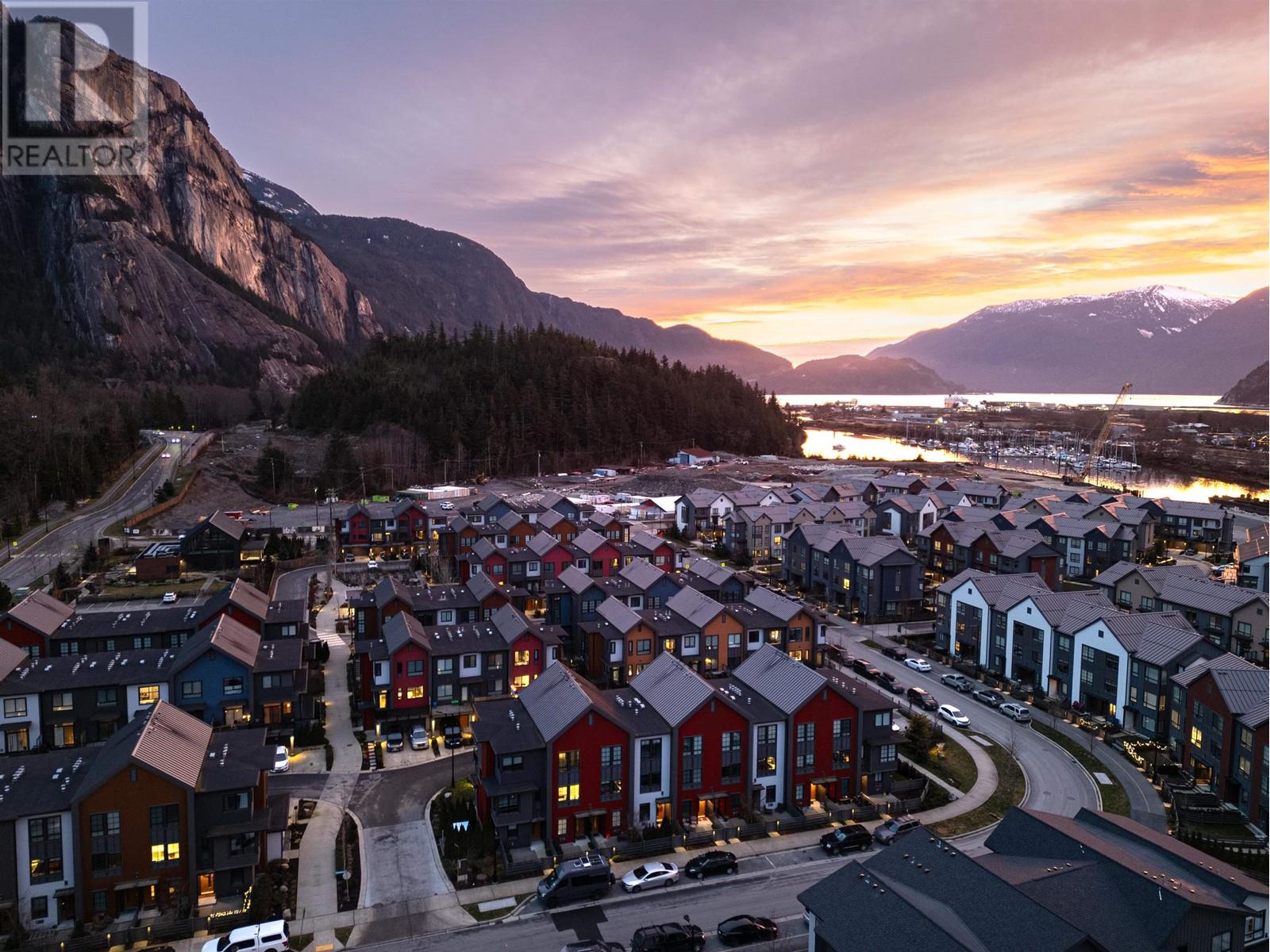 1320 Halyard Place, Squamish, British Columbia  V8B 2A1 - Photo 1 - R2959862