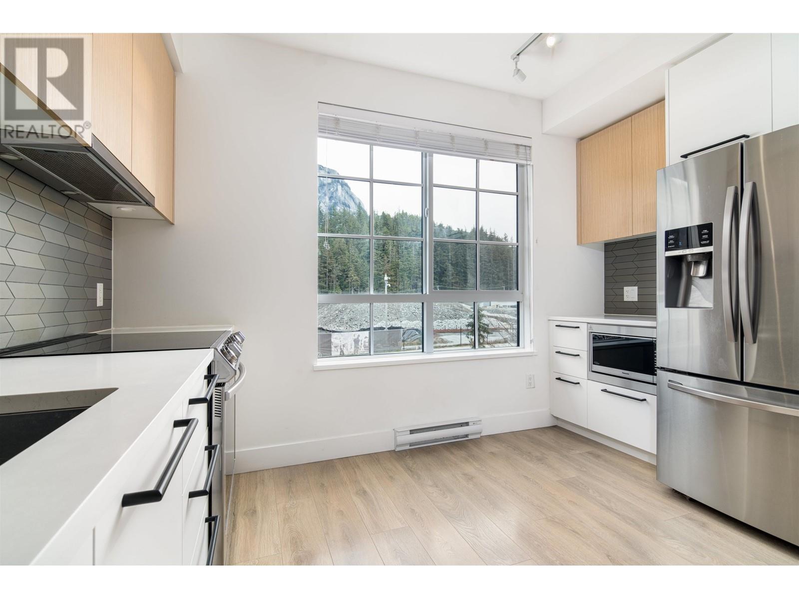 1320 Halyard Place, Squamish, British Columbia  V8B 2A1 - Photo 3 - R2959862