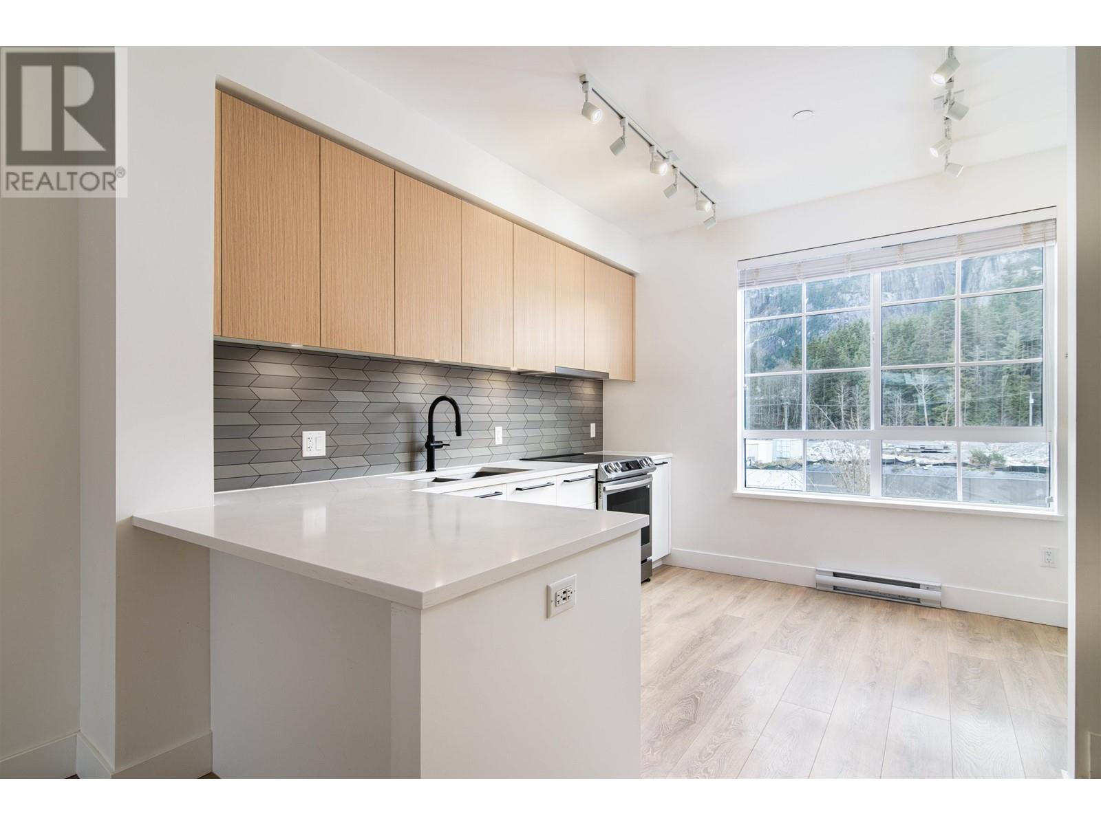 1320 Halyard Place, Squamish, British Columbia  V8B 2A1 - Photo 5 - R2959862