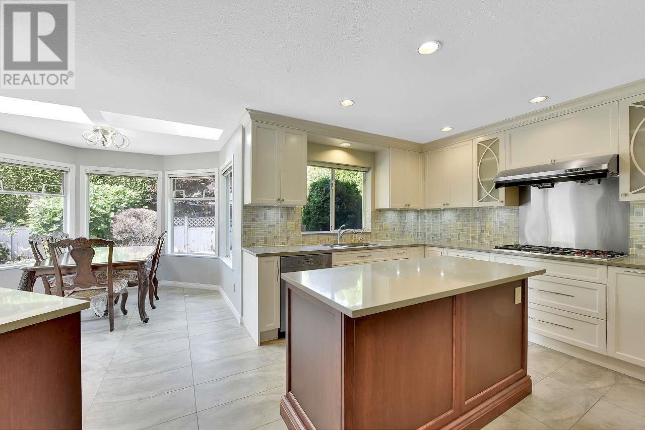 Listing Picture 15 of 40 : 5600 CORNWALL DRIVE, Richmond / 烈治文 - 魯藝地產 Yvonne Lu Group - MLS Medallion Club Member