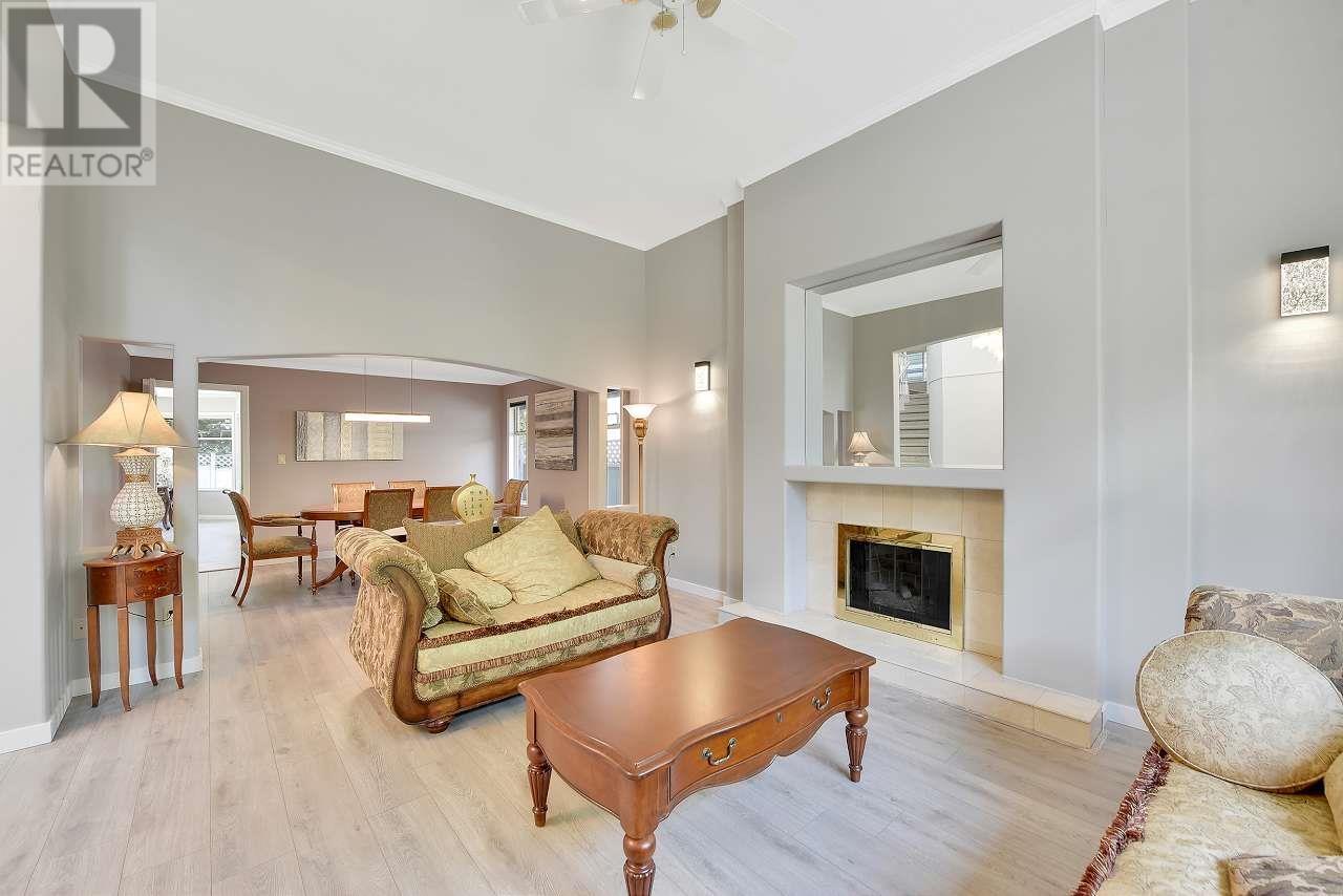 Listing Picture 9 of 40 : 5600 CORNWALL DRIVE, Richmond / 烈治文 - 魯藝地產 Yvonne Lu Group - MLS Medallion Club Member