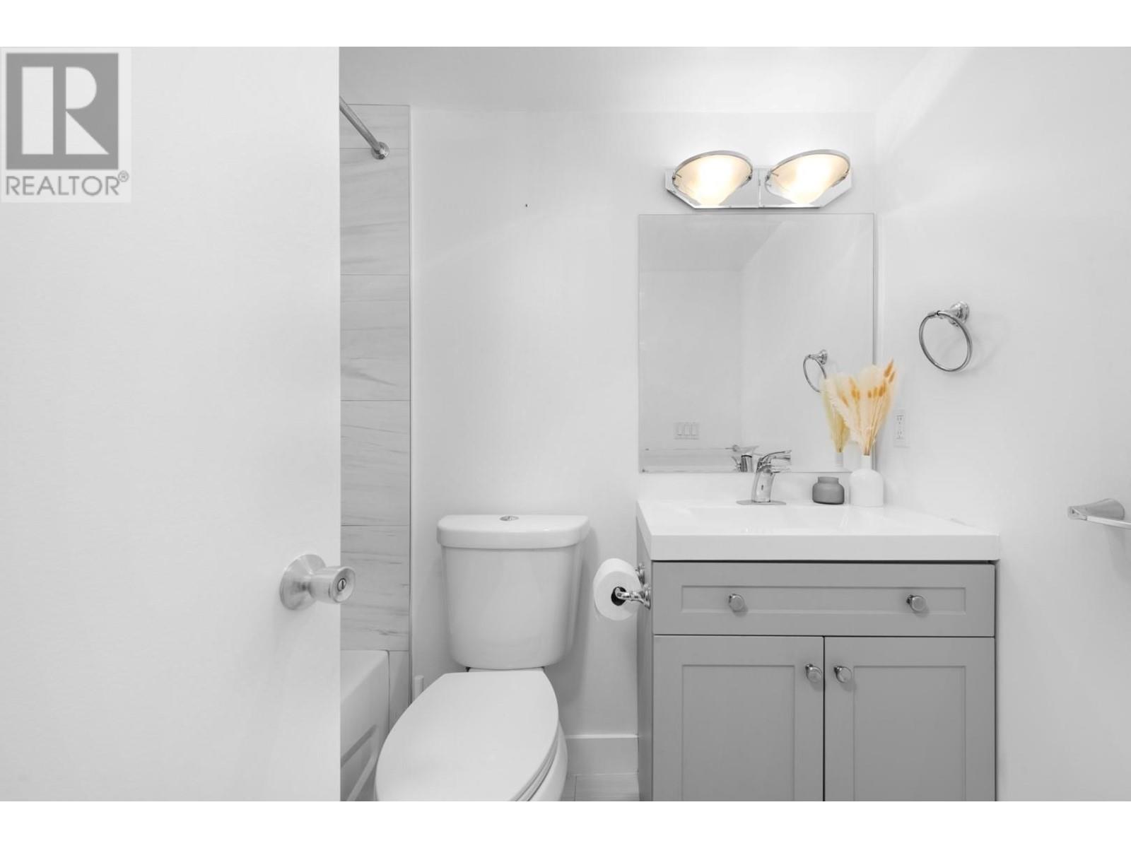 Listing Picture 8 of 20 : 1506 5645 BARKER AVENUE, Burnaby / 本拿比 - 魯藝地產 Yvonne Lu Group - MLS Medallion Club Member