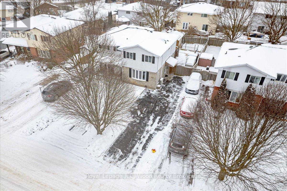 37 Connelly Drive, Kitchener, Ontario  N2N 2T7 - Photo 30 - X11939656