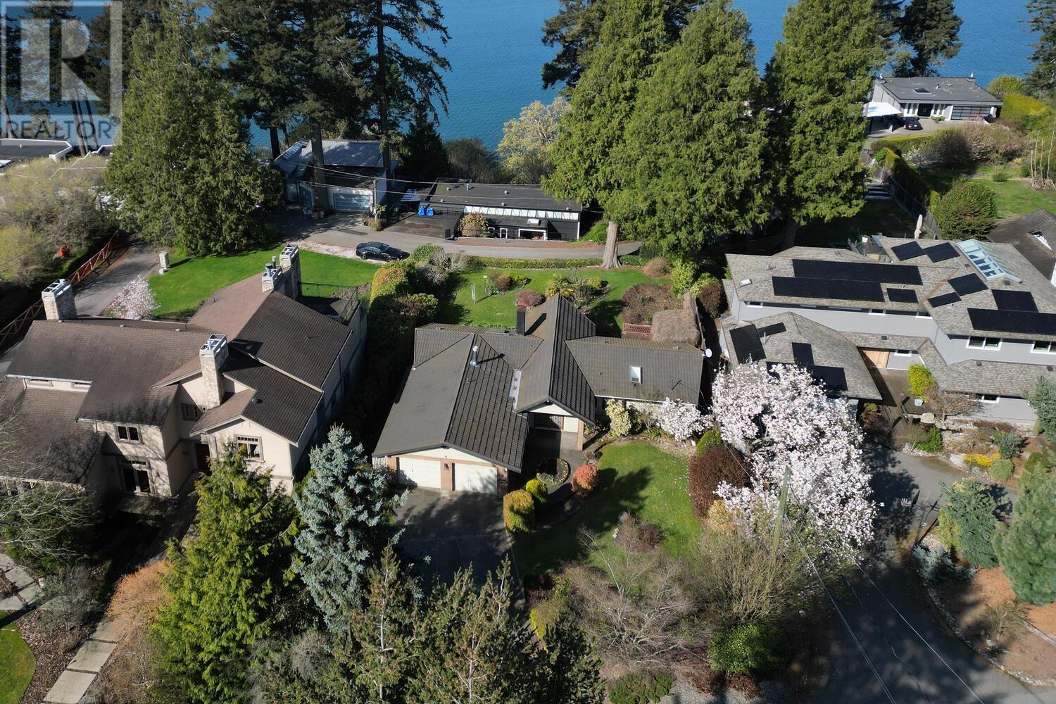51 English Bluff Road, Delta, British Columbia  V4M 2M4 - Photo 5 - R2866232