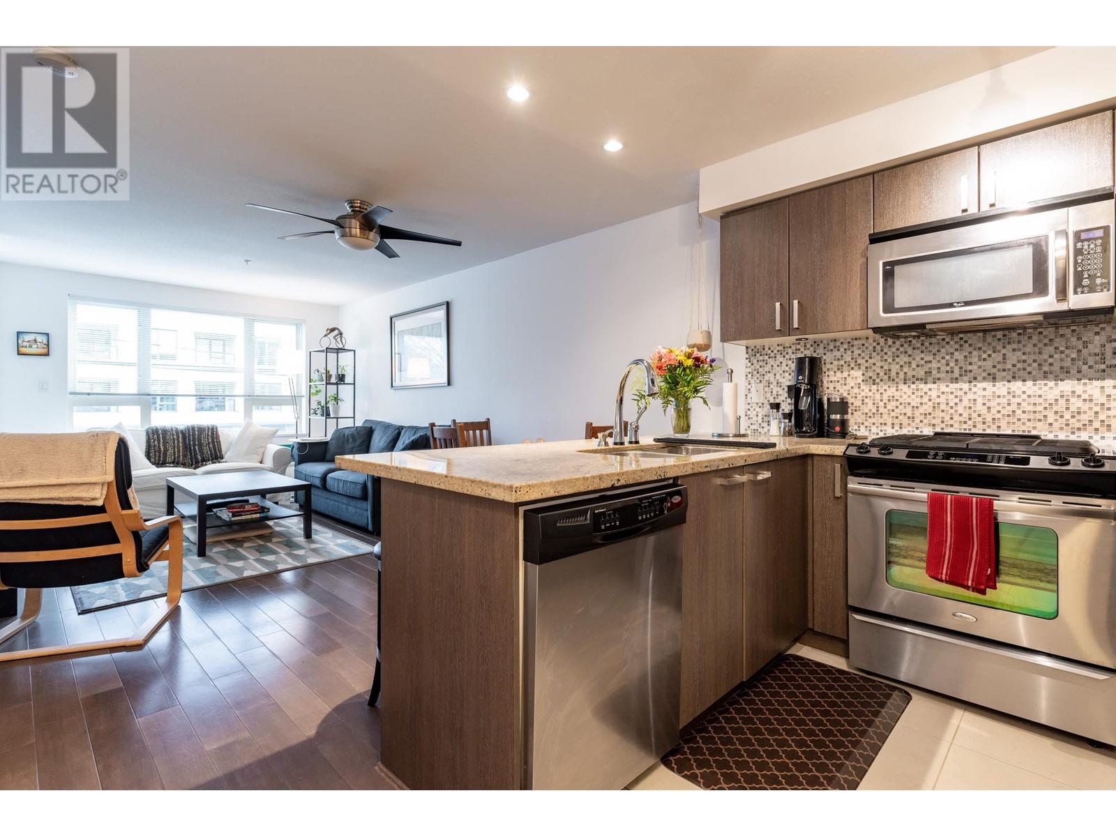 207 1689 E 13th Avenue, Vancouver, British Columbia V5N 0A5 - Photo 3 - R2959605