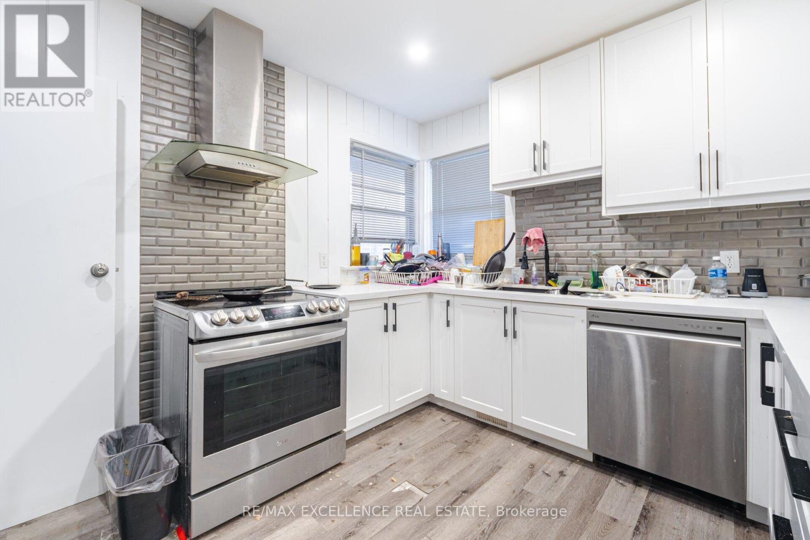 387 Mary Street N, Oshawa (O'neill), Ontario  L1G 5C9 - Photo 6 - E11939672