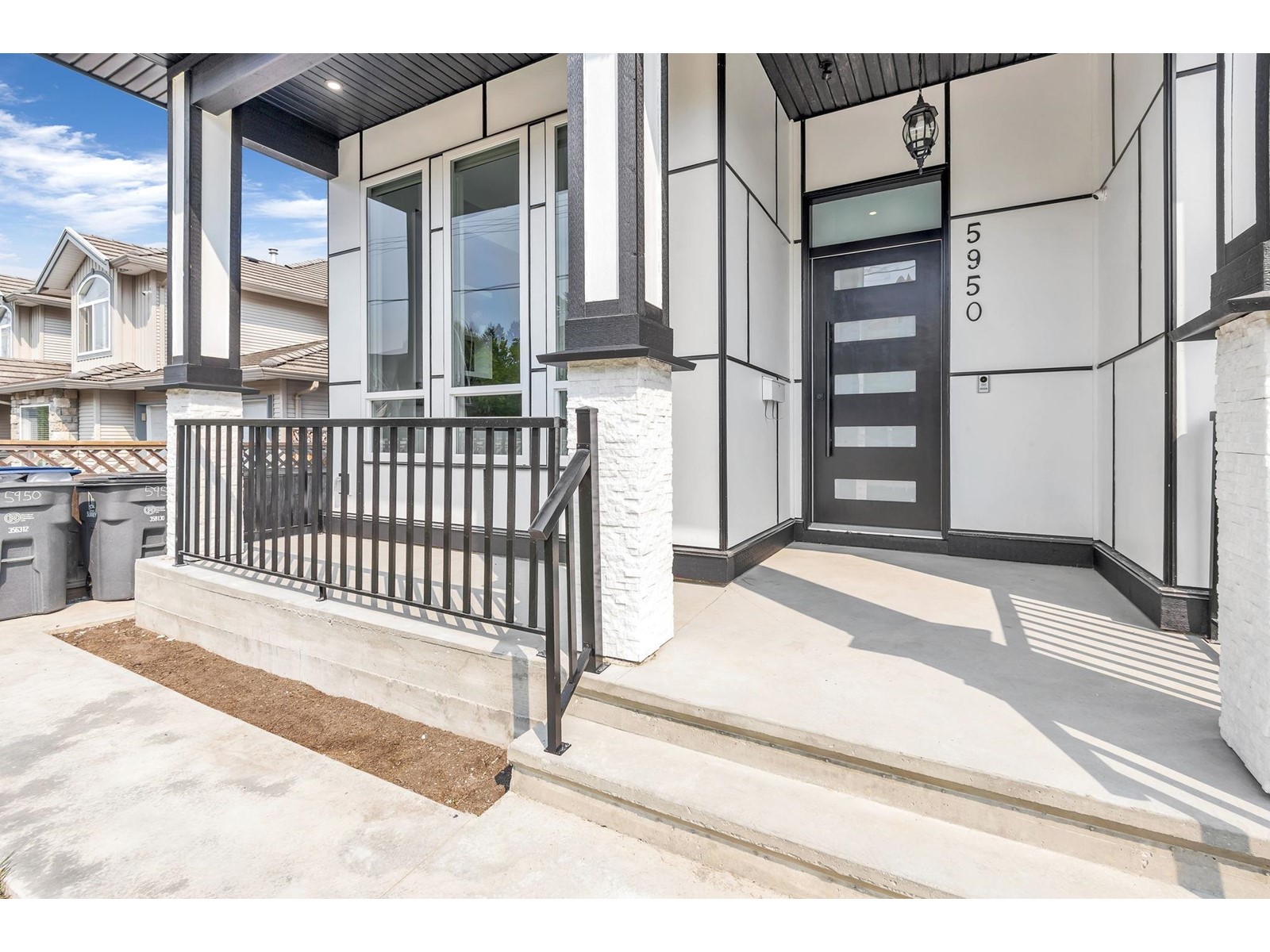 5950 168 Street, Surrey, British Columbia  V3S 3X6 - Photo 5 - R2959939