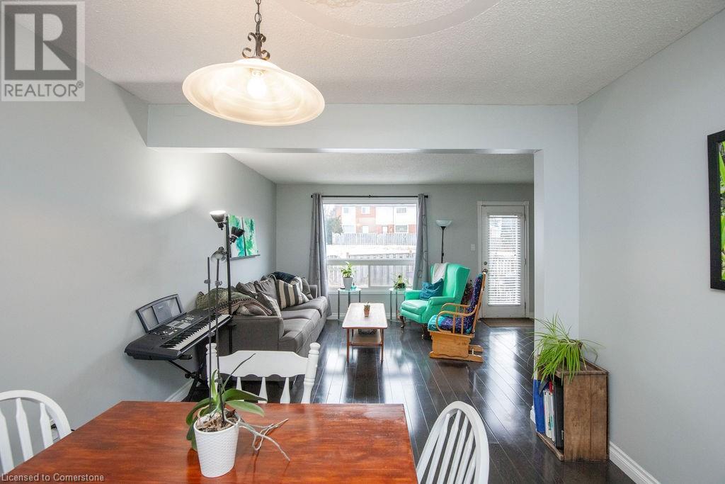 90 Magnolia Drive Unit# 27, Hamilton, Ontario  L9C 6R9 - Photo 11 - 40693168