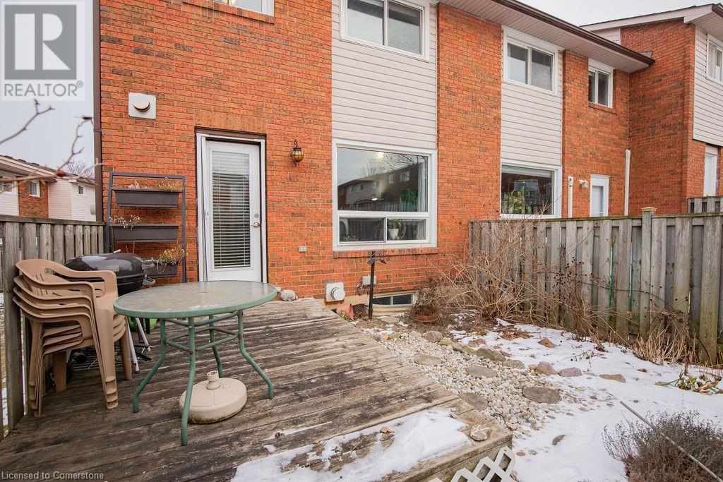 90 Magnolia Drive Unit# 27, Hamilton, Ontario  L9C 6R9 - Photo 43 - 40693168