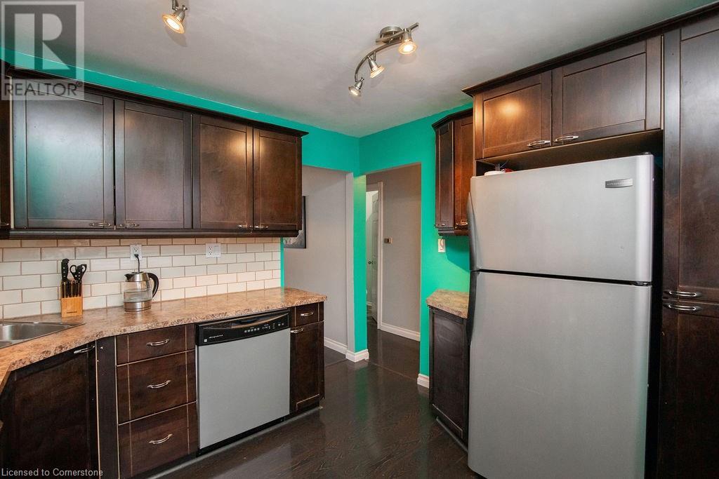 90 Magnolia Drive Unit# 27, Hamilton, Ontario  L9C 6R9 - Photo 8 - 40693168