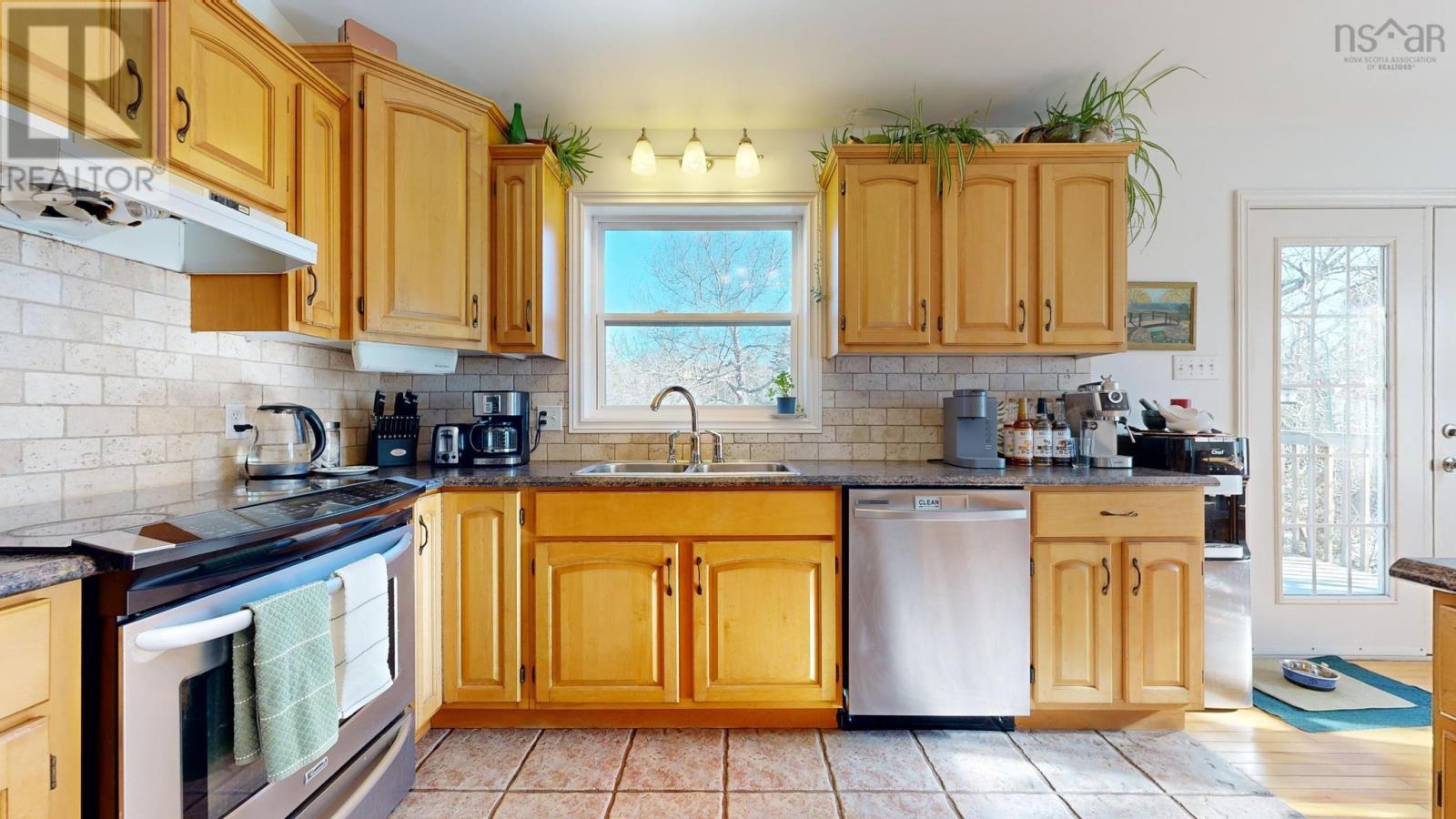 35 Sarah Ingraham Drive, Williamswood, Nova Scotia  B3V 1N2 - Photo 3 - 202501594