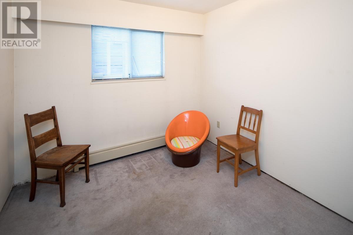 Listing Picture 31 of 34 : 937 W 18TH AVENUE, Vancouver / 溫哥華 - 魯藝地產 Yvonne Lu Group - MLS Medallion Club Member