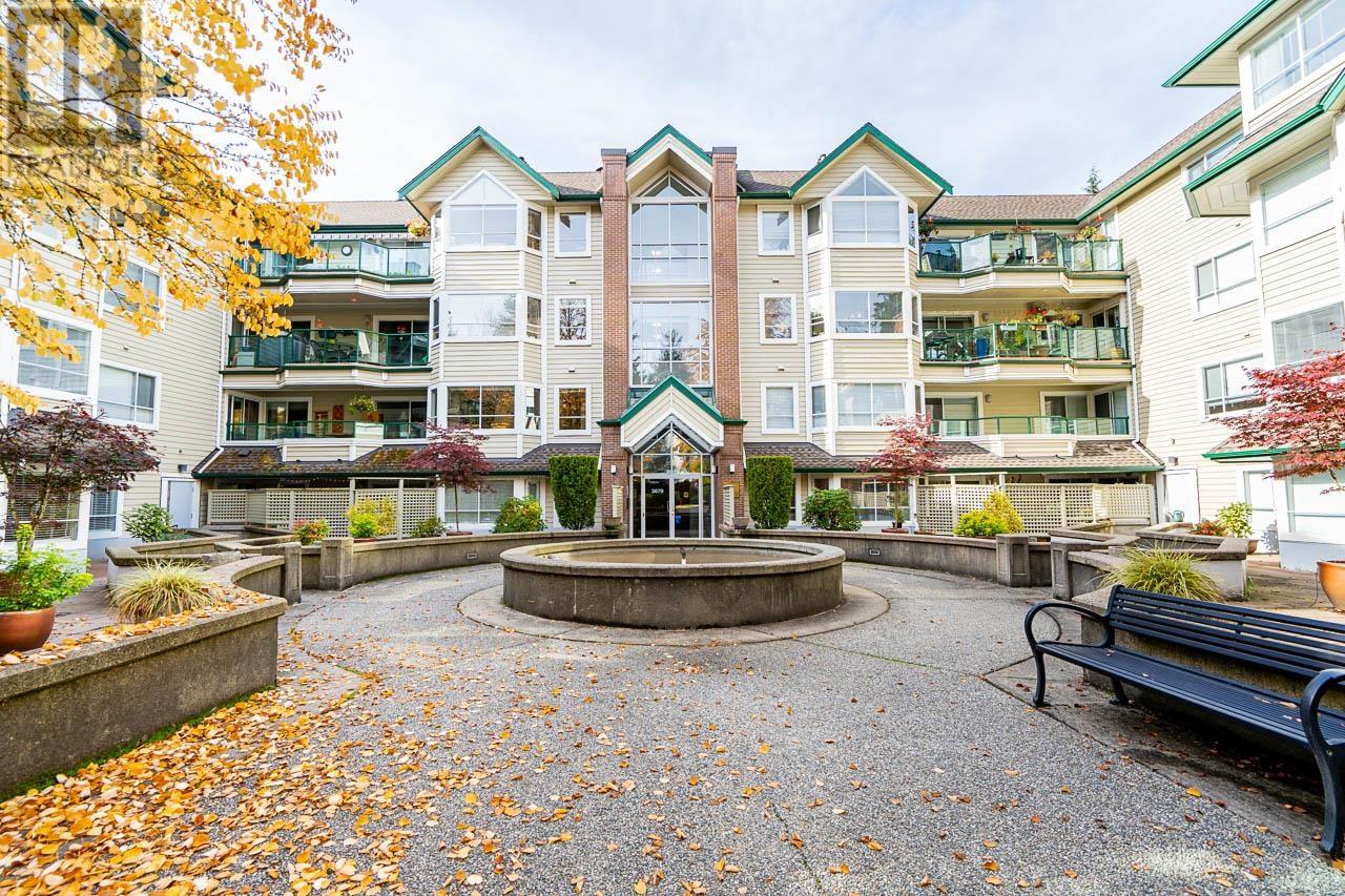 210 3670 Banff Court, North Vancouver, British Columbia  V7H 2Y7 - Photo 4 - R2959938