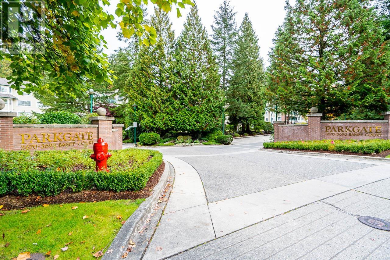 210 3670 Banff Court, North Vancouver, British Columbia  V7H 2Y7 - Photo 5 - R2959938
